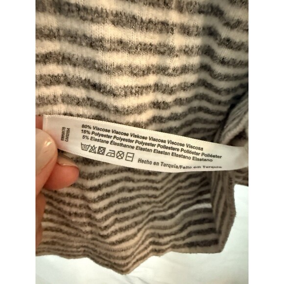 Women’s Anthropologie Saturday Sunday Gray White Striped Knit Top Large L Cozy - Picture 3 of 4